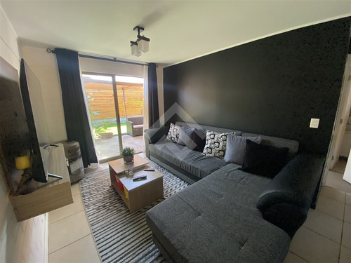 Casa En Venta De 3 Dorm. En Colina