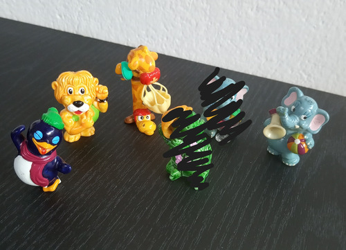 Muñequitos Kinder 90's Cocodrilos Leon Pinguino Por Unidad (Usado)