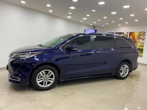 Toyota Sienna 3.5 Limited At