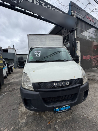 Iveco Daily Chasis 3.0 35S14 3450 Cab. Simples 2P