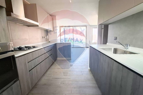 Casa En Arriendo, Sin Uso