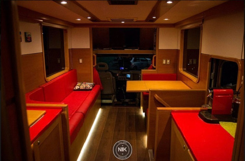 Motorhome Premium Sobre Camión Americano International 4700