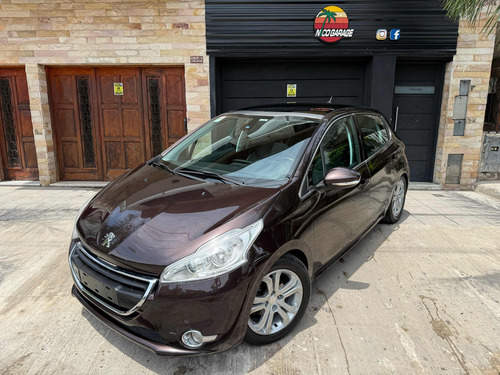 Peugeot 208 1.6 Feline