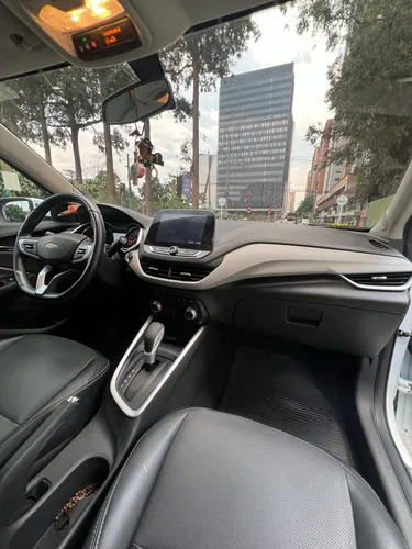 Chevrolet Onix 1.0T Premier Hatch At