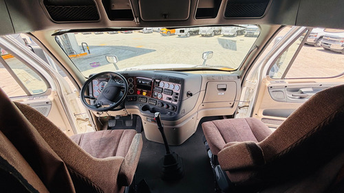 2017 Freightliner Cascadia Evolution Manual 13 Vel Ver. Lujo