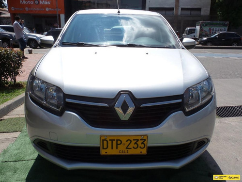 Imagen 2 de 15 de Renault Logan Expression Nigth & Day