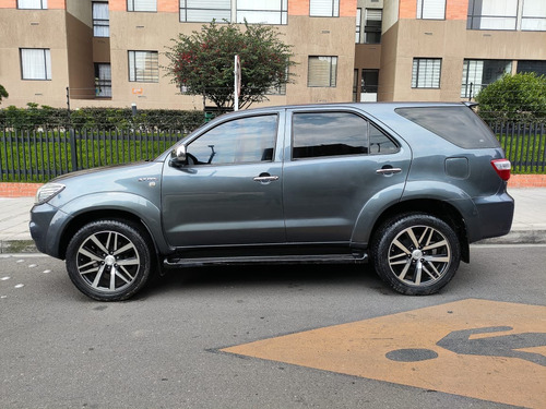 Toyota Fortuner 2.7l 4x4