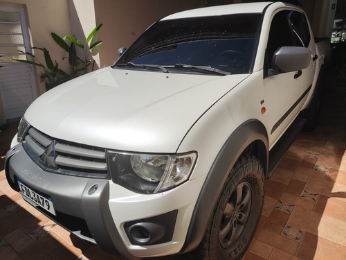 Imagem 9 de 11 de Mitsubishi L200 2017 2.4 Triton Outdoor Cab. Dupla Flex 4p