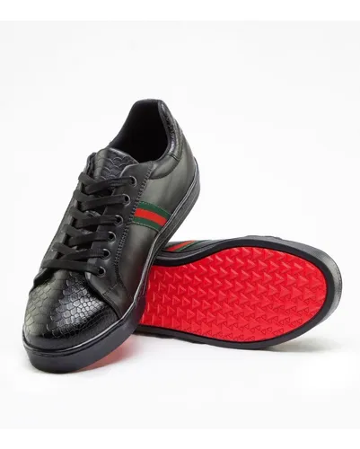 Tenis negros con rojo hot sale