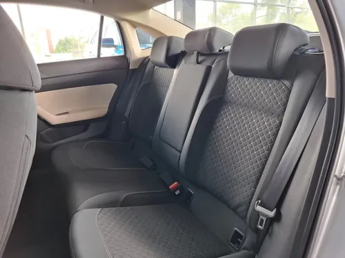 Volkswagen Virtus Comfortline At