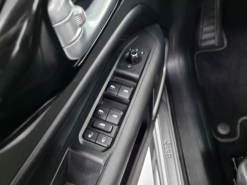 Jeep Commander T270 TURBO LIMITED AT6