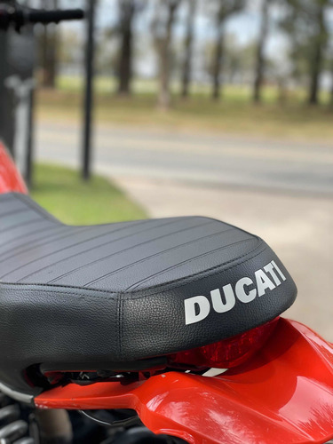 Imagen 10 de 13 de Ducati Scrambler 400 Sixty2