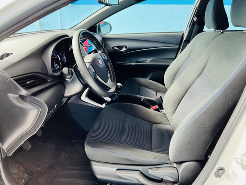 Imagem 7 de 15 de Toyota Yaris 1.3 16v Flex Xl Manual