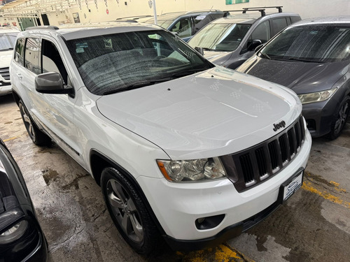 Jeep Grand Cherokee Laredo V6 Lujo 4x2 At