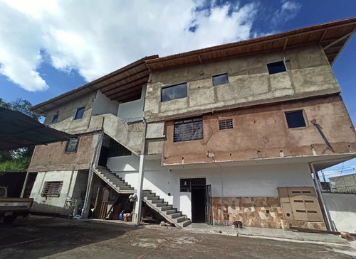 Imagen 3 de 14 de Edificio Comercial