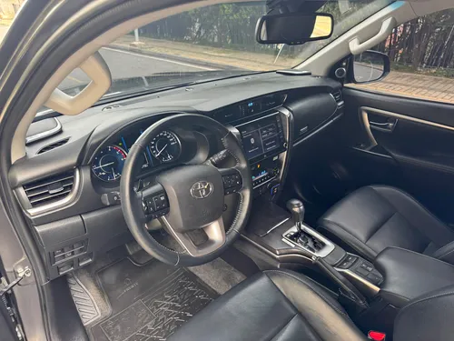 Toyota Fortuner 2.4