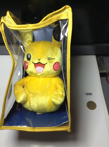 *** 1880. Pokemon Pikachu Peluche Edicion Limitada* Pokechay (Usado)