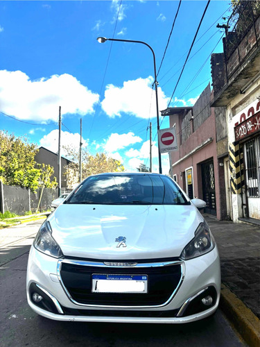 Peugeot 208 1.6 Allure Touchscreen