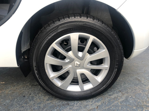 Imagem 9 de 10 de Renault Sandero Expression Flex 1.6 5p 2018