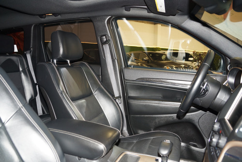 Jeep Grand Cherokee 3.6 Limited Lujo V6 4x2 At