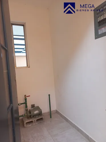 Casa En Venta En Fracc. Los Nogales Residencial Durango