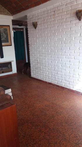 Chalet De 4 Amb Con Parque Y Quincho