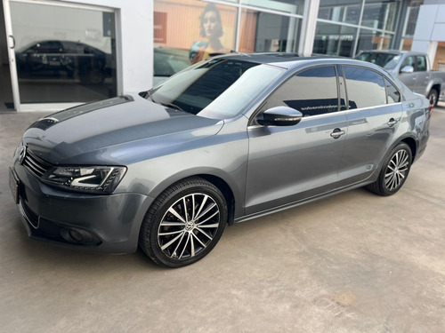 Volkswagen Vento 2.0 Sportline Tsi 200cv