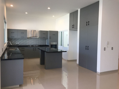 Imagen 6 de 30 de Preciosa Residencia De Autor En Cumbres Del Lago, 4 Habitaci