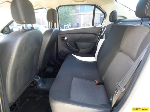 Imagen 16 de 25 de Renault Logan Life