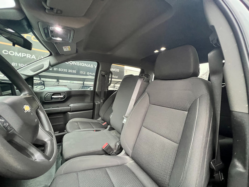 Chevrolet Silverado 2.7 T Doble Cabina 4X2 At