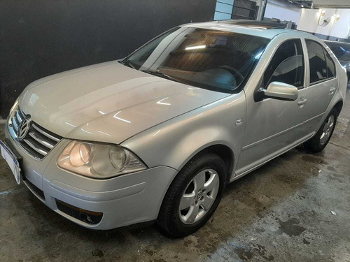 Volkswagen Bora 1.9 Trendline I 100cv 2011 Tdi
