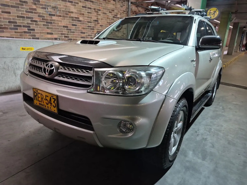Toyota Fortuner 3.0 Sr5