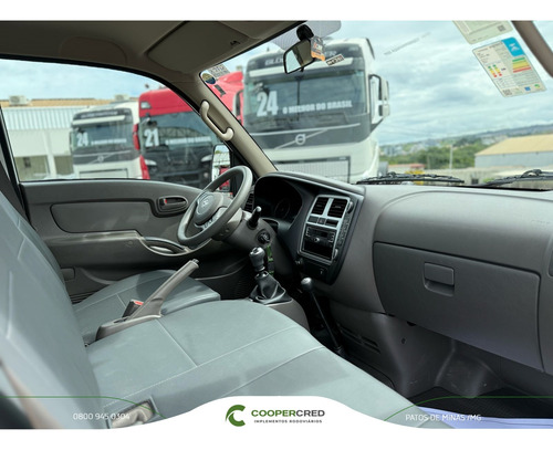 Hr Hyundai Branca 24/25 Com Carroceria Facchni