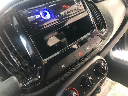 Imagem 5 de 11 de Fiat Uno 2015 1.4 Sporting Flex 5p