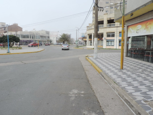 Imagen 9 de 10 de Local Comercial En San Clemente (cos 28)