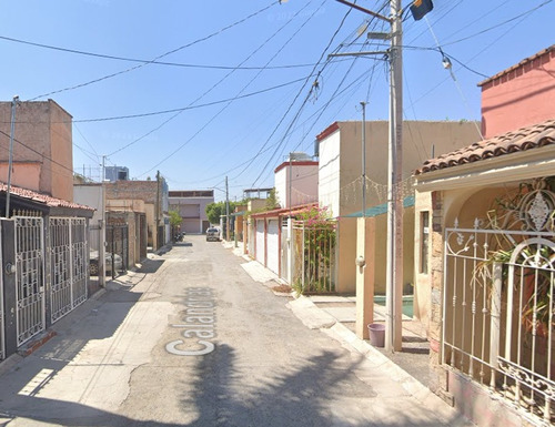 Sk01- Casa En Remate Bancario En C. Calandrias, Loma Bonita, La Barca, Jal. (65% Debajo De Su Valor Comercial, Solo Recursos Propios)
