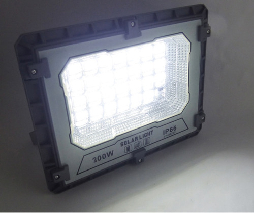 Proyector Solar Led 300 Watt 472 Led C/ Panel Control Remoto