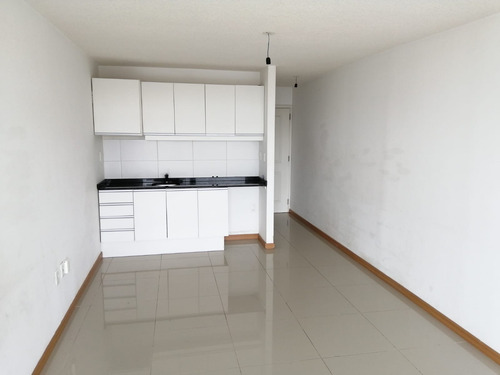 Venta Apartamento Monoambiente Cordón Century Tower 803