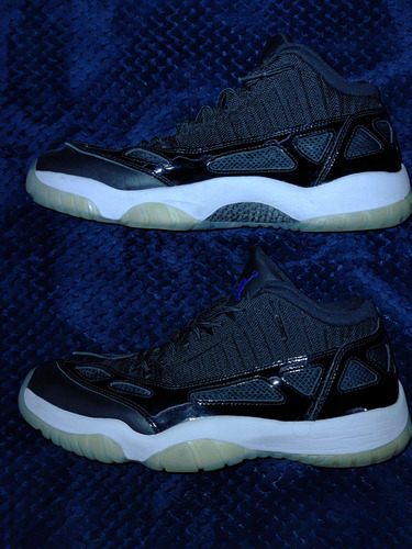 Jordan 11 Retro Low Ie Space Jam (Usado)