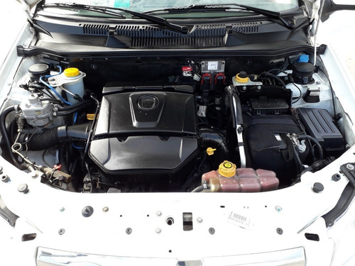 Imagen 5 de 11 de Fiat Siena 2014 1.6 El