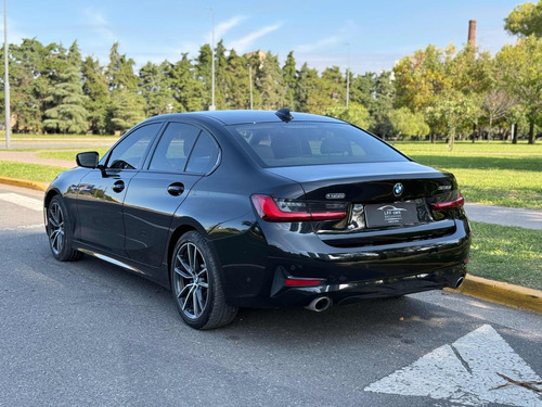 BMW Serie 3 3.0 330i Sedan Sport Line 252cv