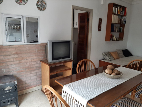 Imagen 2 de 11 de Venta De Departamento 2 Ambientes A La Calle En Centro Frente A Plaza Colón, Mar Del Plata.