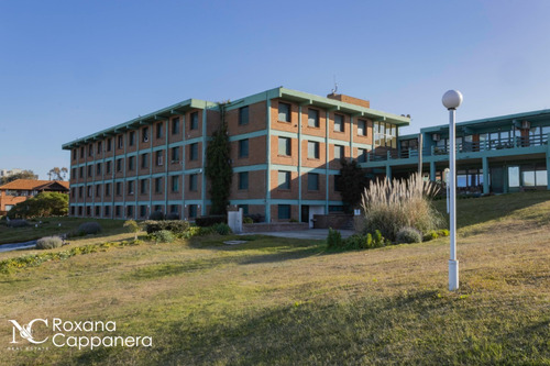 Departamento De 2 Ambinetes En Venta En Valeria Del Mar En Un Predio De 13.000 Metros Casi Sobre La Playa