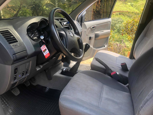 Toyota Hilux 2013 2.7 Imv 4x2