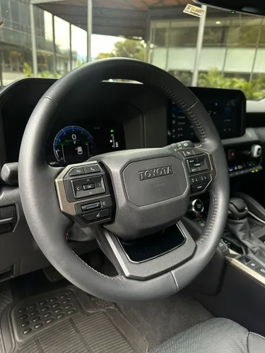 Toyota Land Cruiser Prado 2.4 First Edition At8
