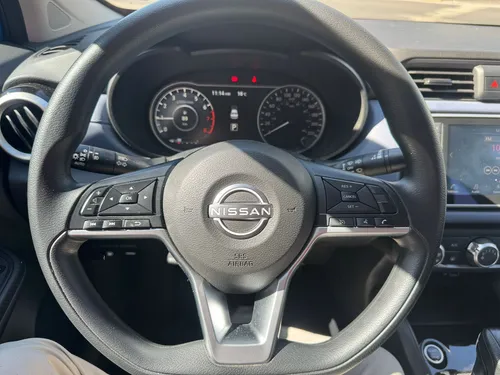 Nissan Versa Advance Cvt