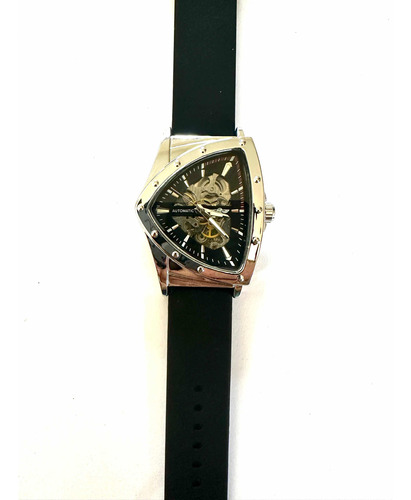 Reloj Caluxe Triangular Automático Hombre