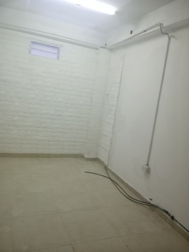 Alquilo Departamento Zona Victoria