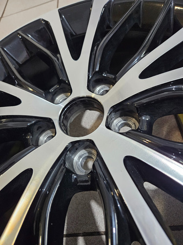 Rin 18 Original De Toyota Camry 2018 2020 Bitono (Usado)