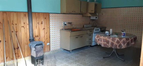 Gusberti Propiedades Vende: Chalet En La Localidad B. Massé